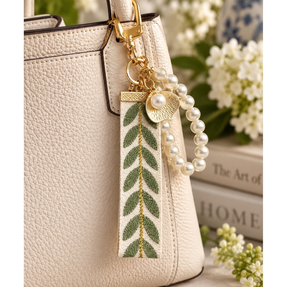 Pearl Bag Charm Shell Pendant Green Leaf Ribbon Keychain Gold Tone Accessory